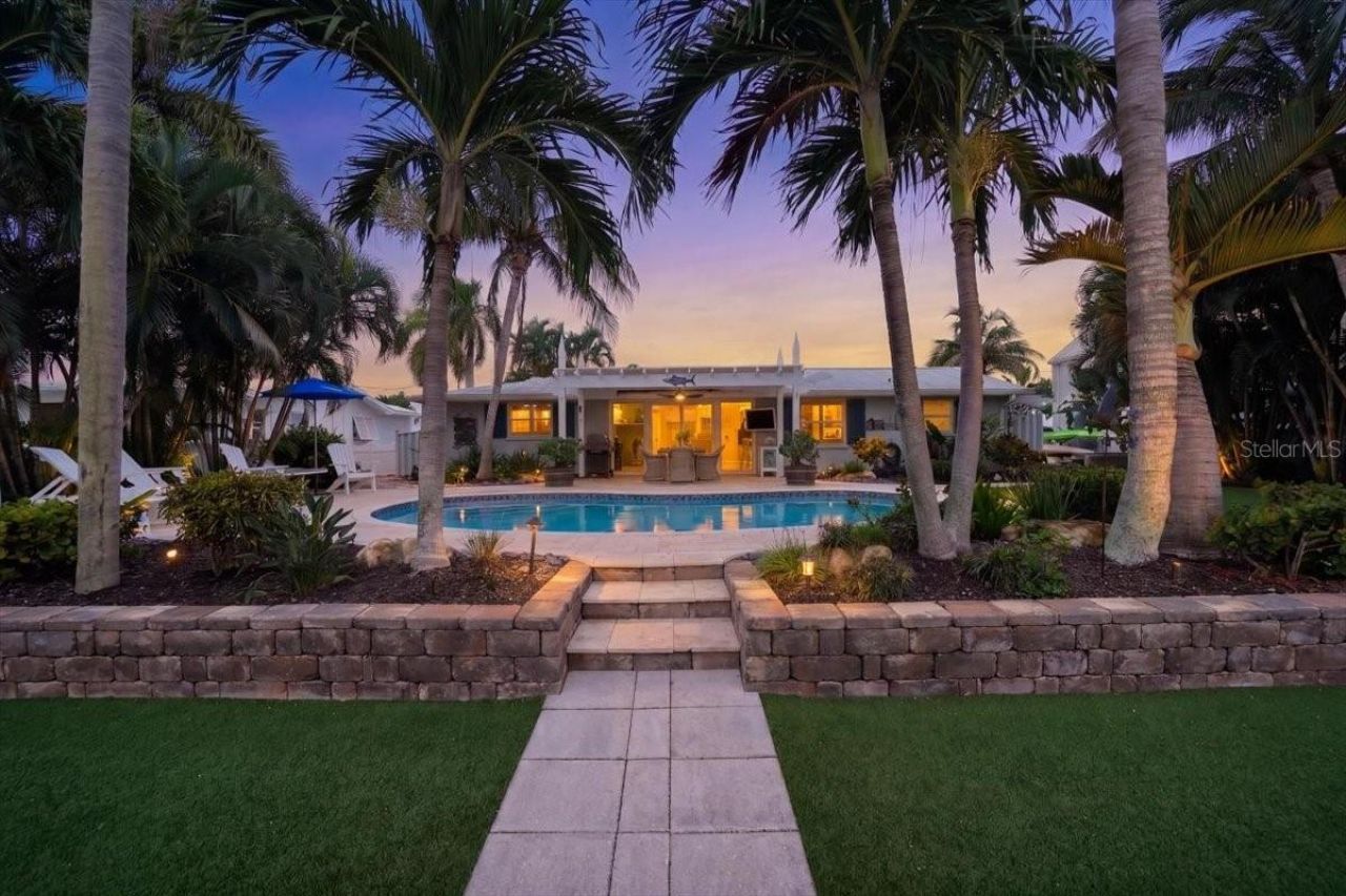 520 69th Street, Holmes Beach, FL 34217 Photo
