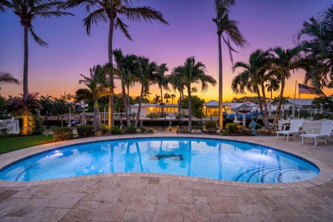 520 69th Street, Holmes Beach, FL 34217 Photo