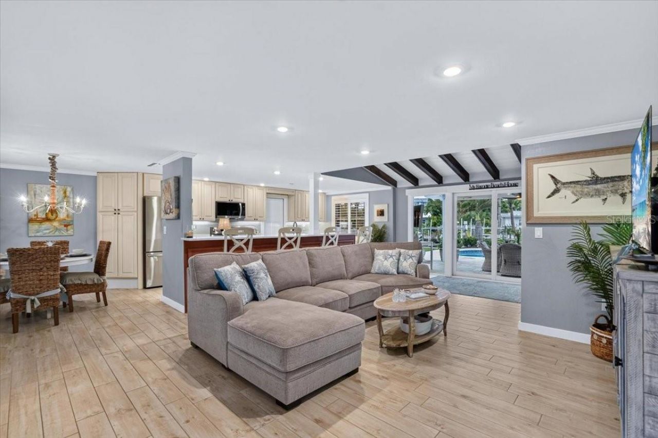 520 69th Street, Holmes Beach, FL 34217 Photo