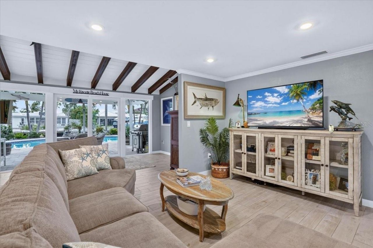 520 69th Street, Holmes Beach, FL 34217 Photo