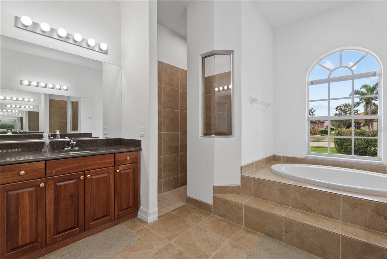 7595 Trillium Boulevard, Sarasota, FL 34241 Photo