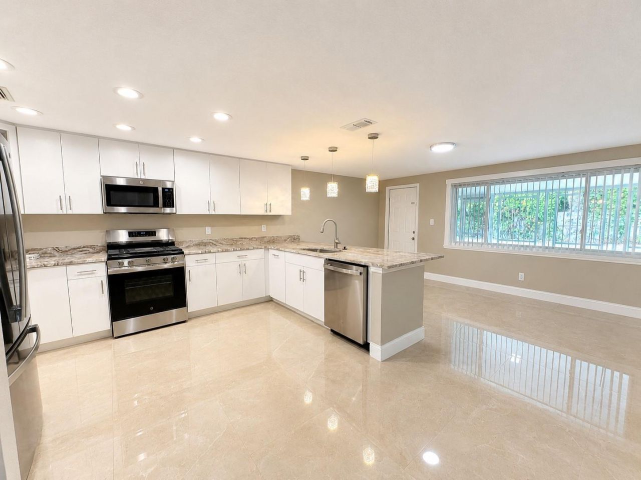 5419 Denver Street Ne, Saint Petersburg, FL 33703 Photo