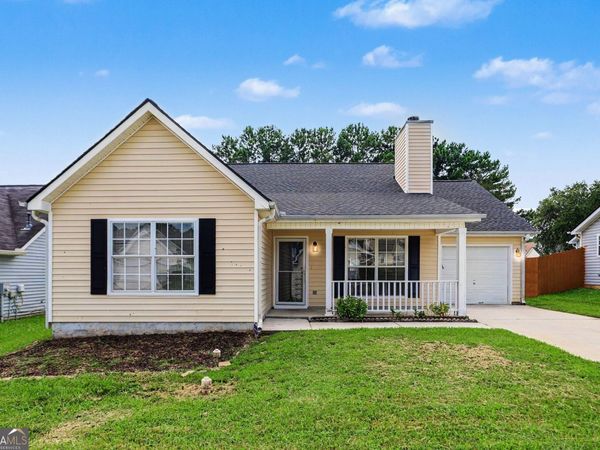 9009 Highland Pass, Fairburn, GA 30213