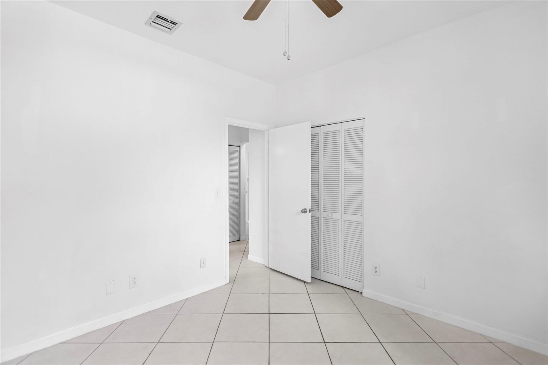 15250 SW 49th Court, Davie, FL 33331 Photo