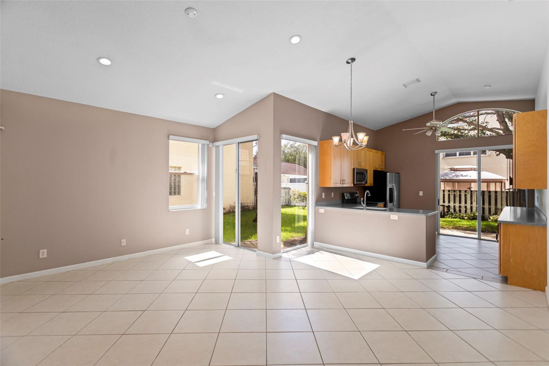15250 SW 49th Court, Davie, FL 33331 Photo