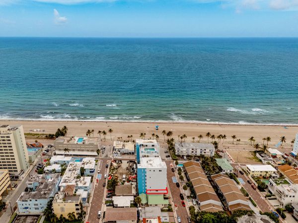 320 S Surf Road, Unit 206, Hollywood, FL 33019