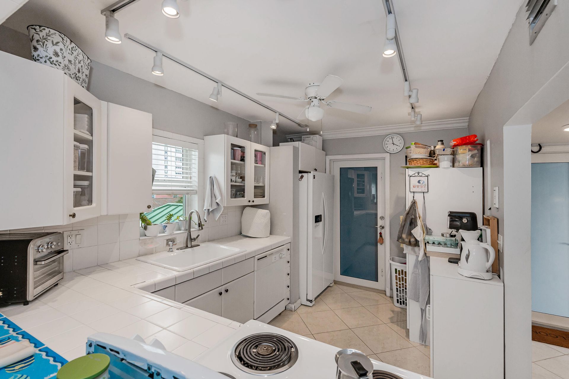 320 S Surf Road, Unit 206, Hollywood, FL 33019 Photo