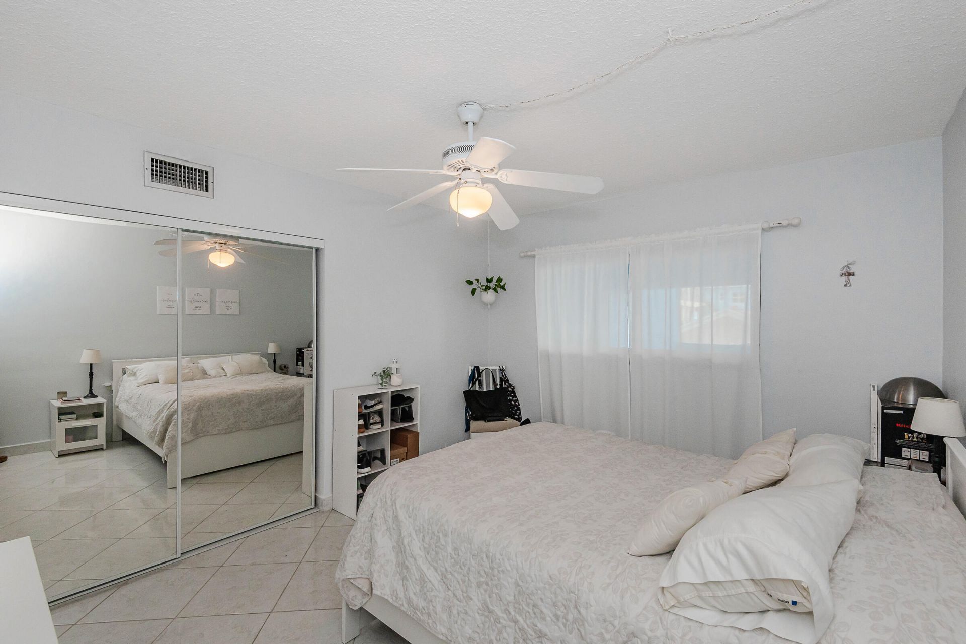 320 S Surf Road, Unit 206, Hollywood, FL 33019 Photo
