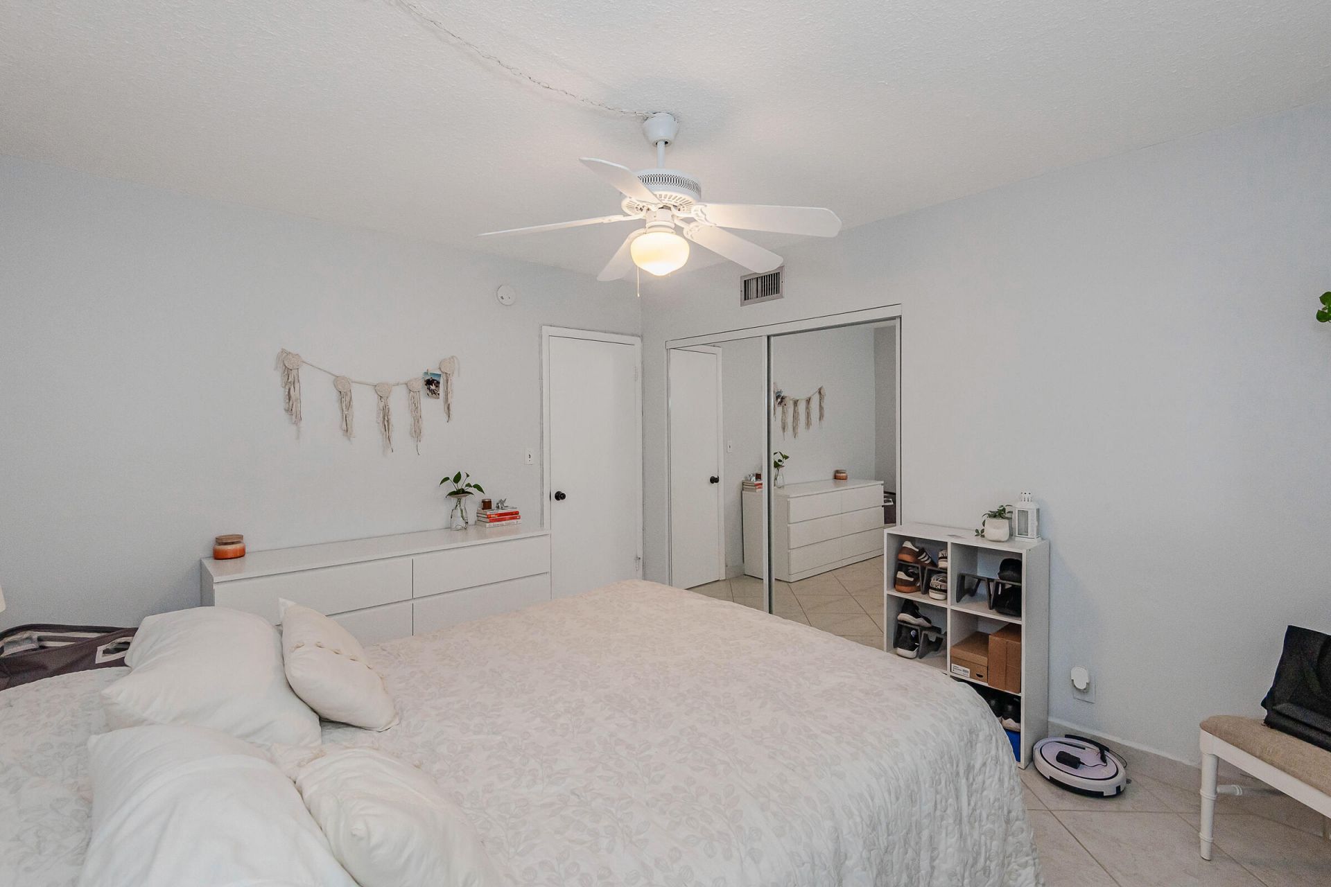320 S Surf Road, Unit 206, Hollywood, FL 33019 Photo