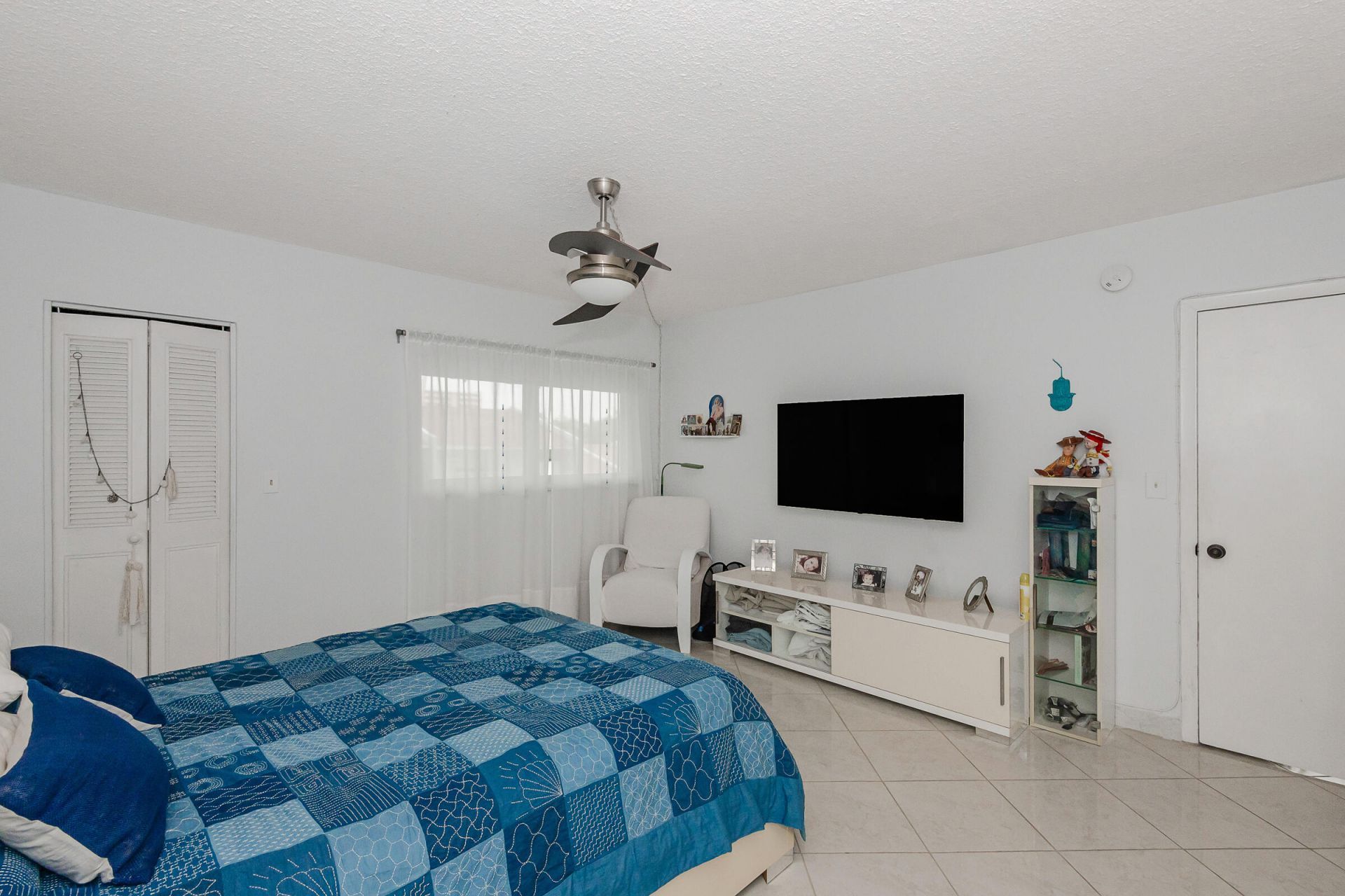 320 S Surf Road, Unit 206, Hollywood, FL 33019 Photo