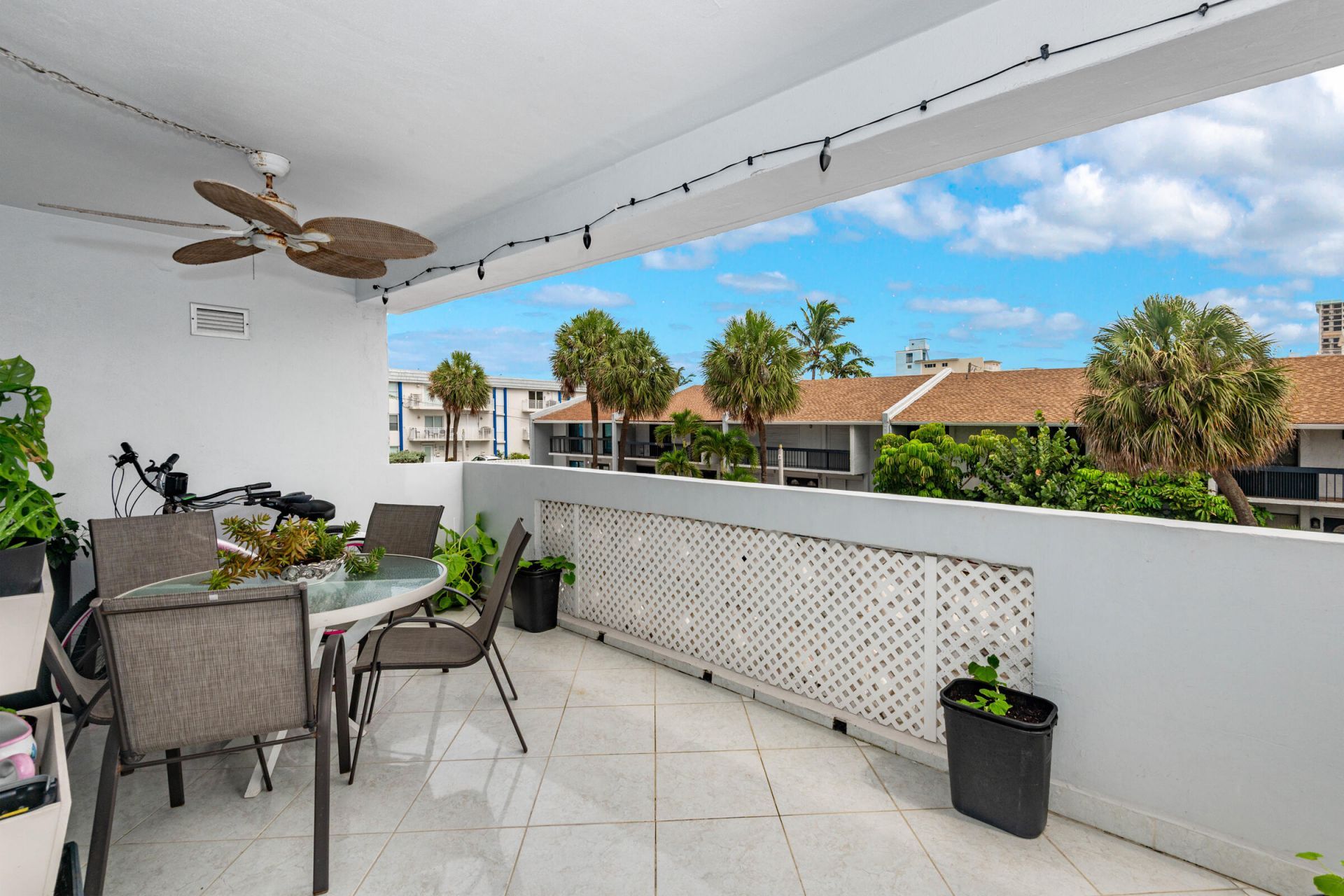 320 S Surf Road, Unit 206, Hollywood, FL 33019 Photo