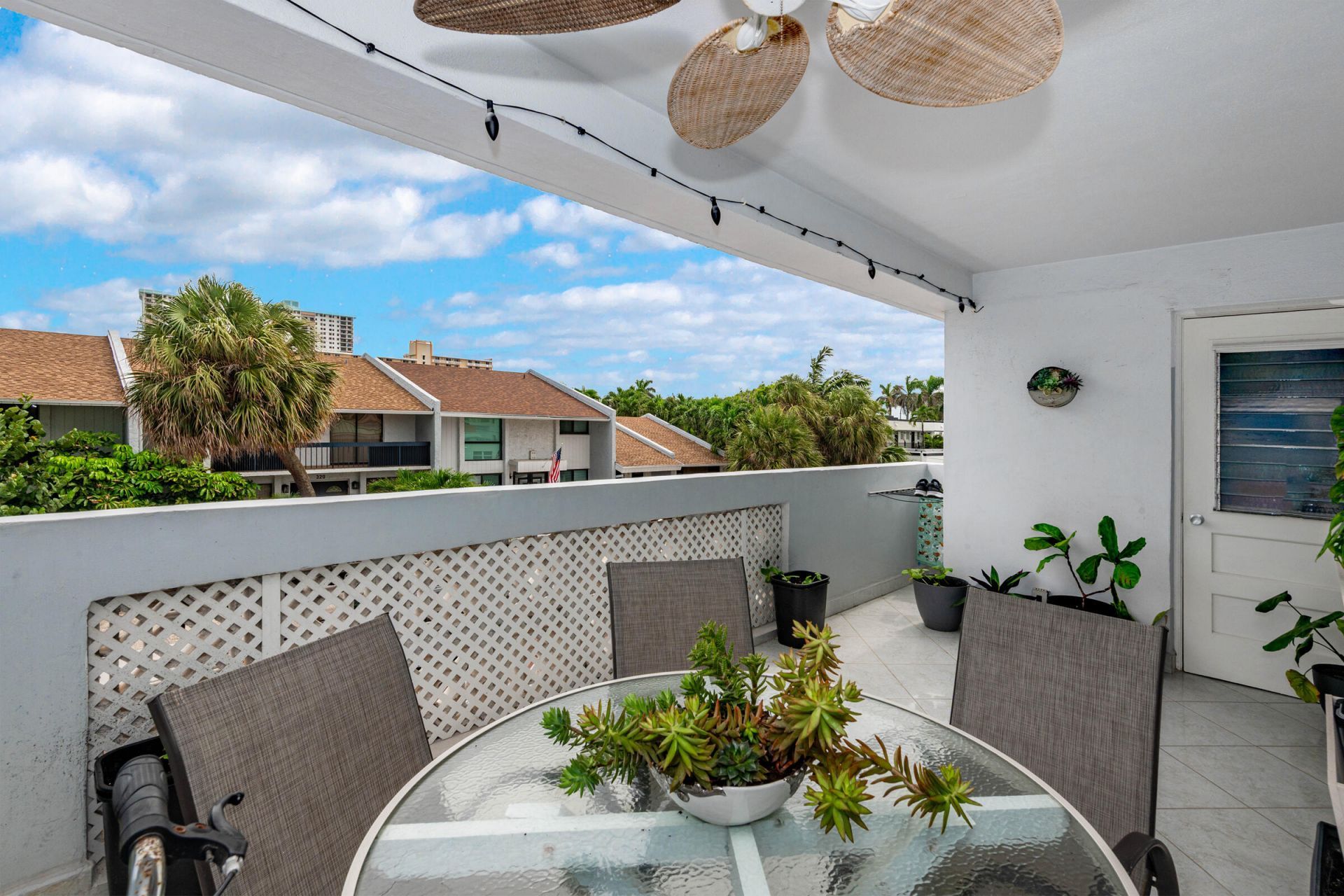 320 S Surf Road, Unit 206, Hollywood, FL 33019 Photo