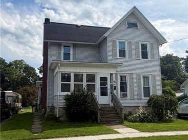 18 E Union Street, Holley, NY 14470