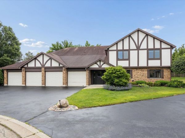 546 Banyon Lane , Unit B, La Grange, IL 60525