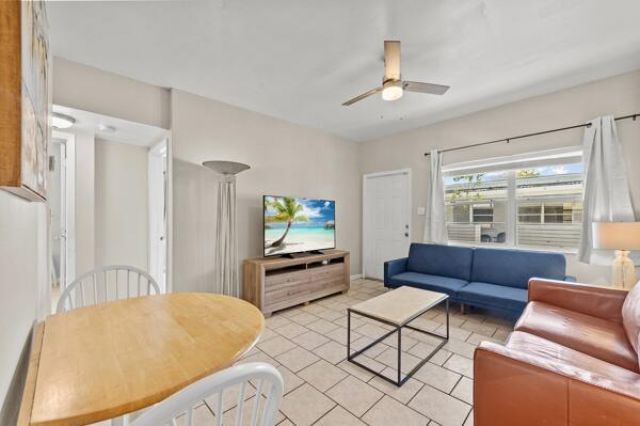 1127 NE 5th Avenue, Fort Lauderdale, FL 33304 Photo