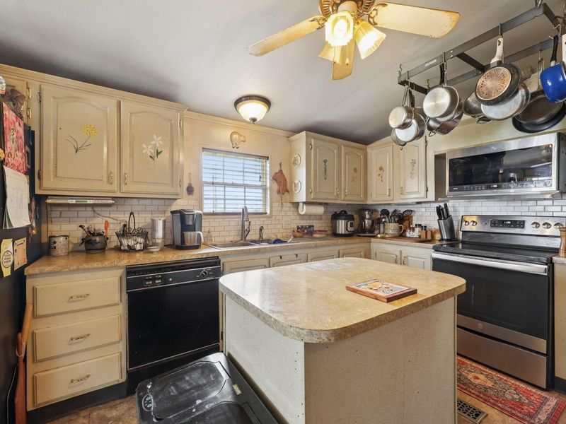 25477 Armstrong Road, Laurelville, OH 43135 Photo 17