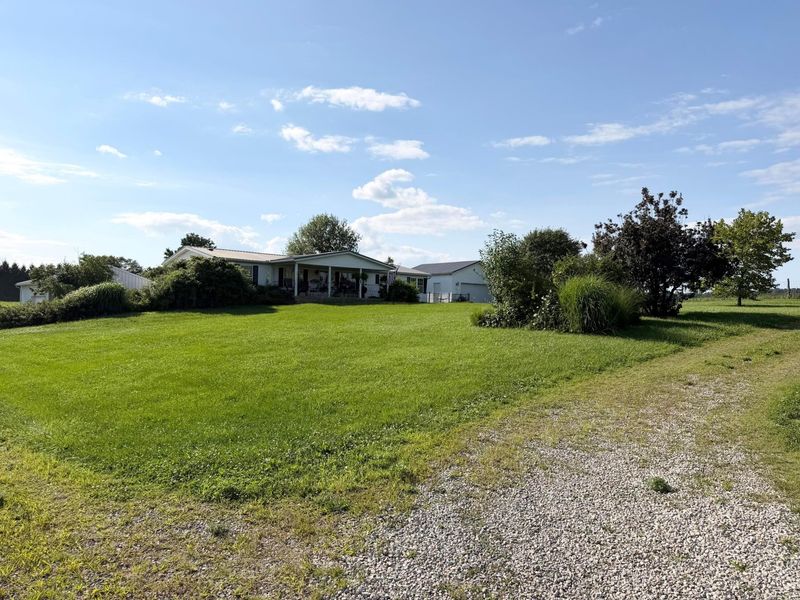25477 Armstrong Road , Laurelville, OH 43135 Photo 2