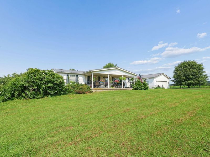 25477 Armstrong Road, Laurelville, OH 43135 Photo 2
