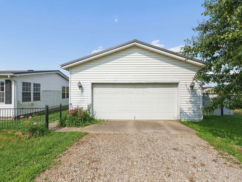 25477 Armstrong Road, Laurelville, OH 43135 Photo 9