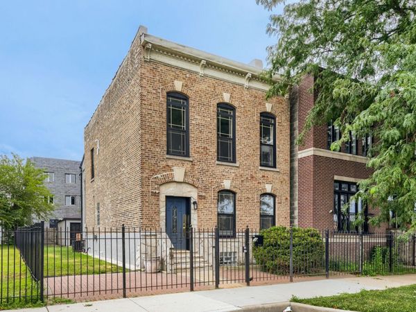 2335 W Maypole Avenue , Chicago, IL 60612