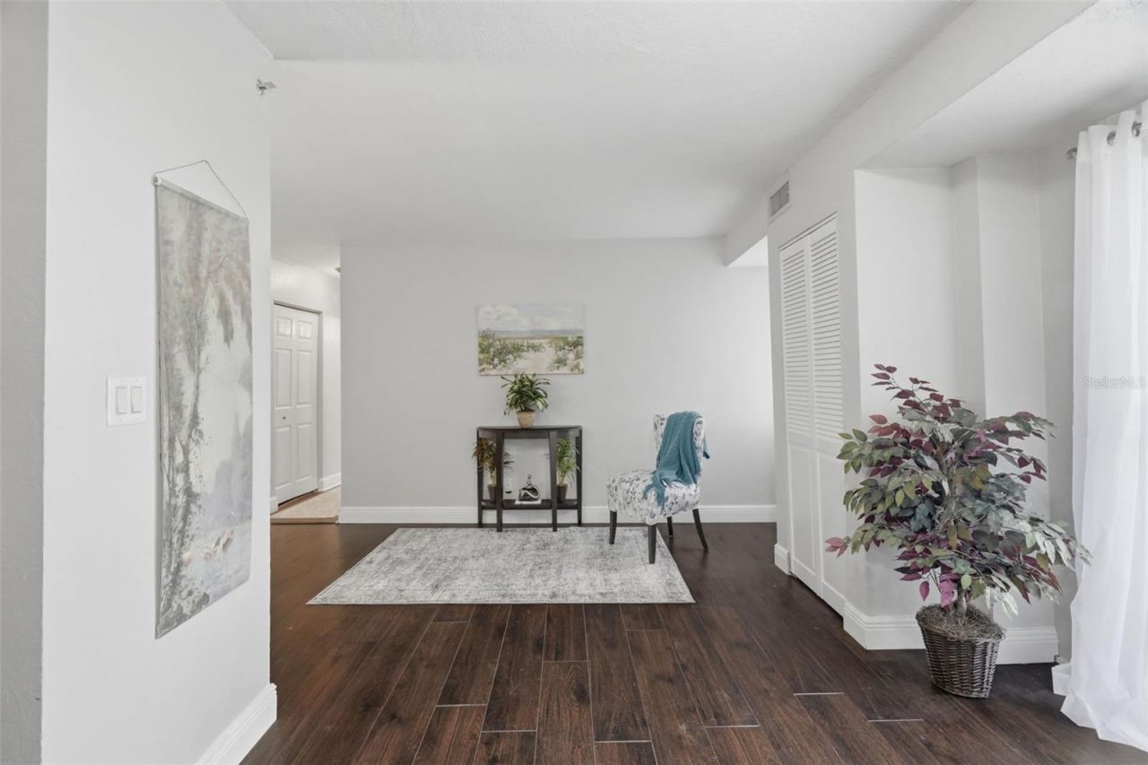 3315 58th Avenue S, Unit 617, Saint Petersburg, FL 33712 Photo