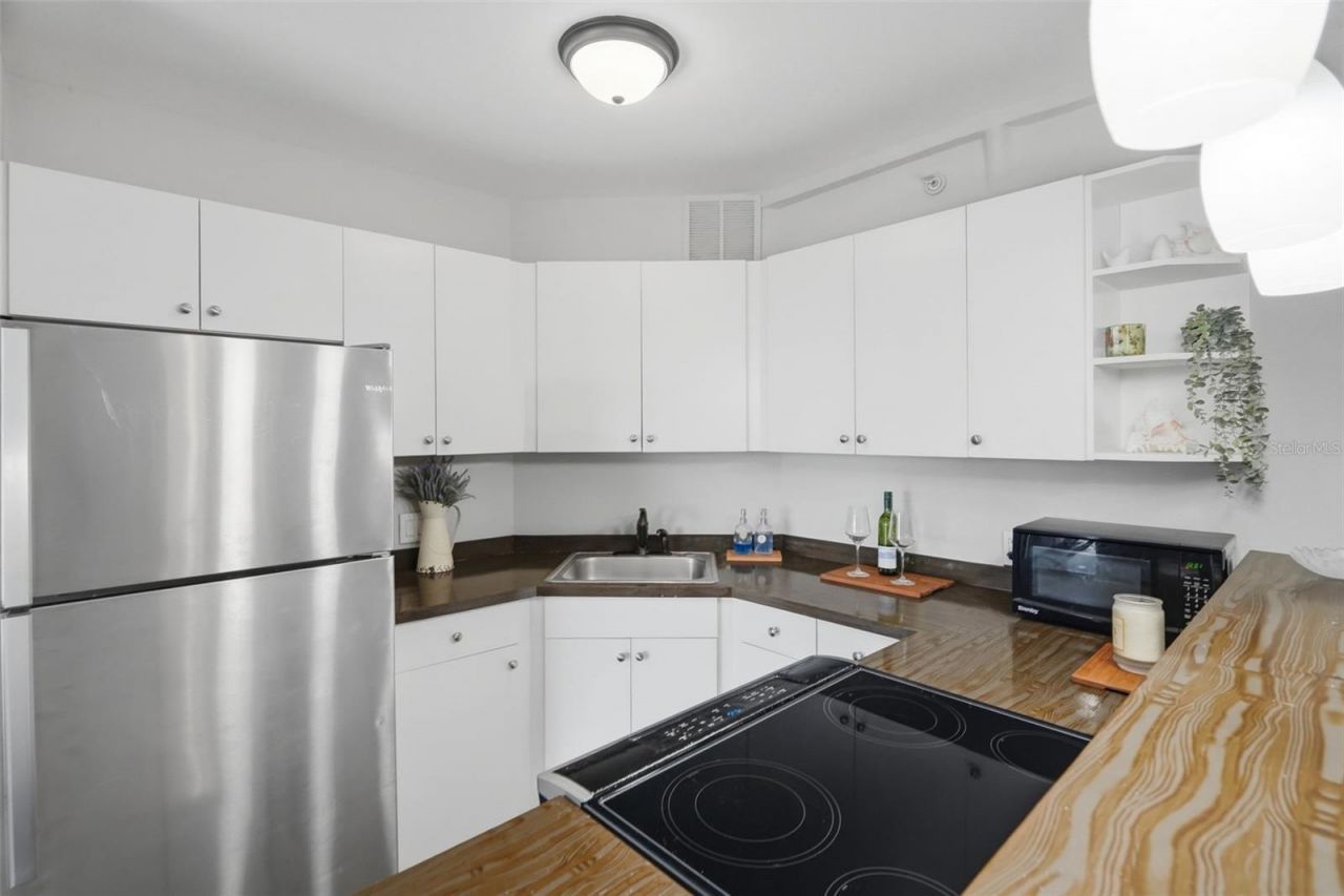 3315 58th Avenue S, Unit 617, Saint Petersburg, FL 33712 Photo