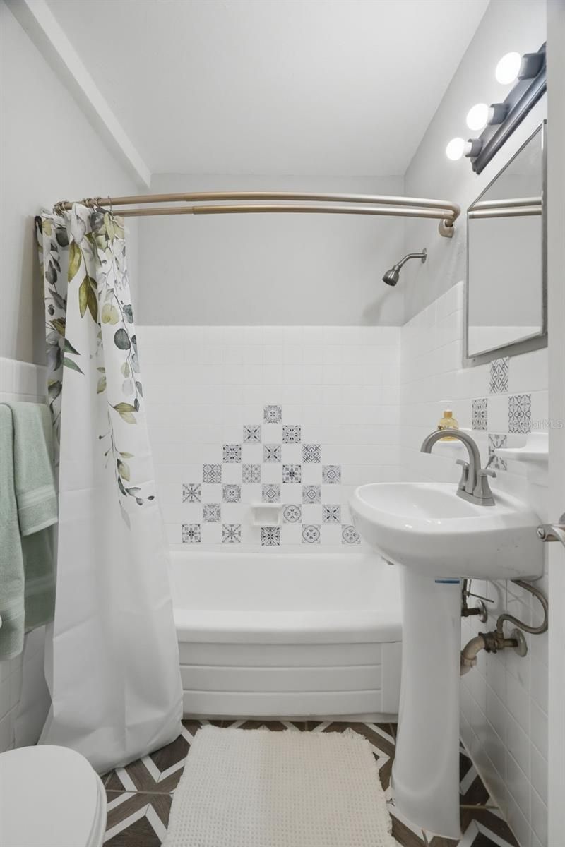 3315 58th Avenue S, Unit 617, Saint Petersburg, FL 33712 Photo