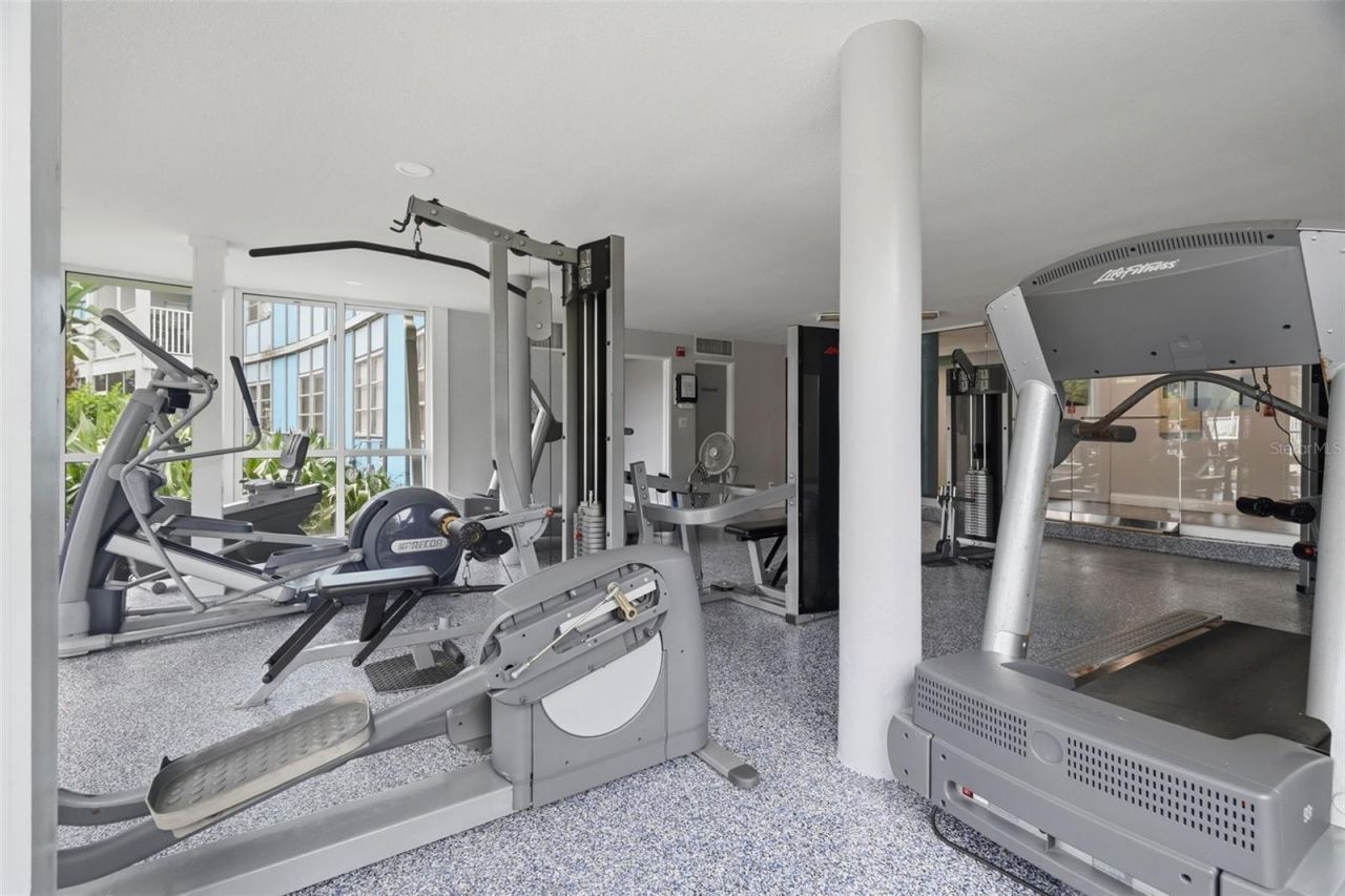 3315 58th Avenue S, Unit 617, Saint Petersburg, FL 33712 Photo