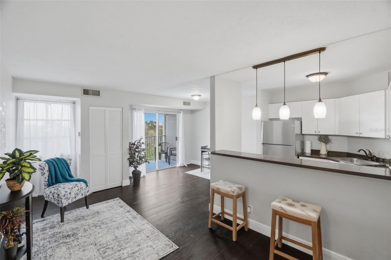 3315 58th Avenue S, Unit 617, Saint Petersburg, FL 33712 Photo