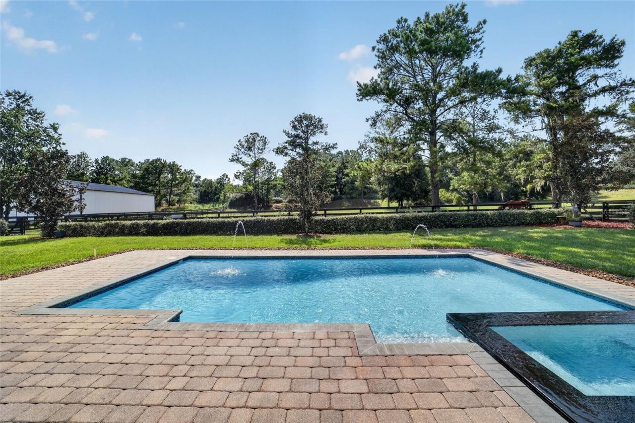 11050 SE 37th Avenue Road, Belleview, FL 34420 Photo