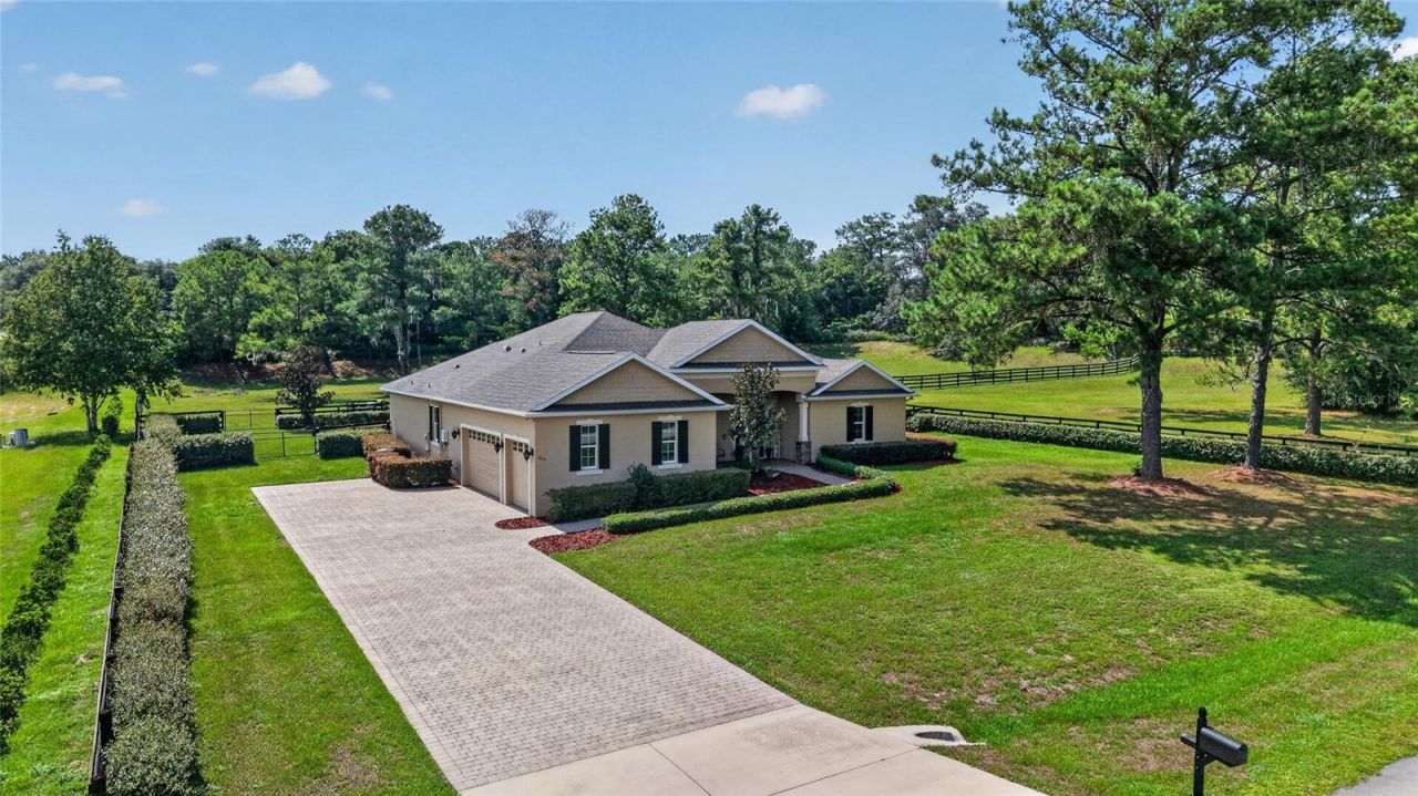 11050 SE 37th Avenue Road, Belleview, FL 34420 Photo