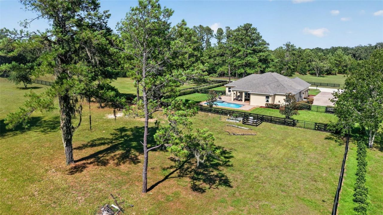 11050 SE 37th Avenue Road, Belleview, FL 34420 Photo