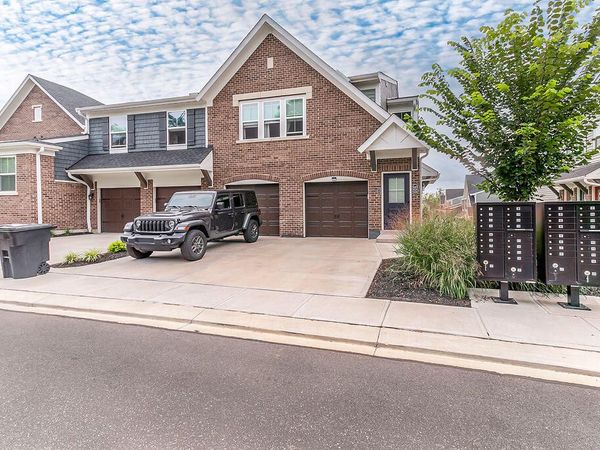638 Foxhill Drive, Crescent Springs, KY 41017