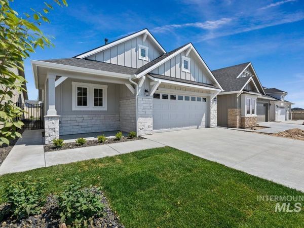 212 W Radiant Ridge Drive, Meridian, ID 83642