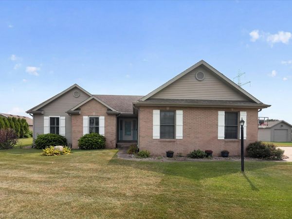 51160 Elm Road, Granger, IN 46530