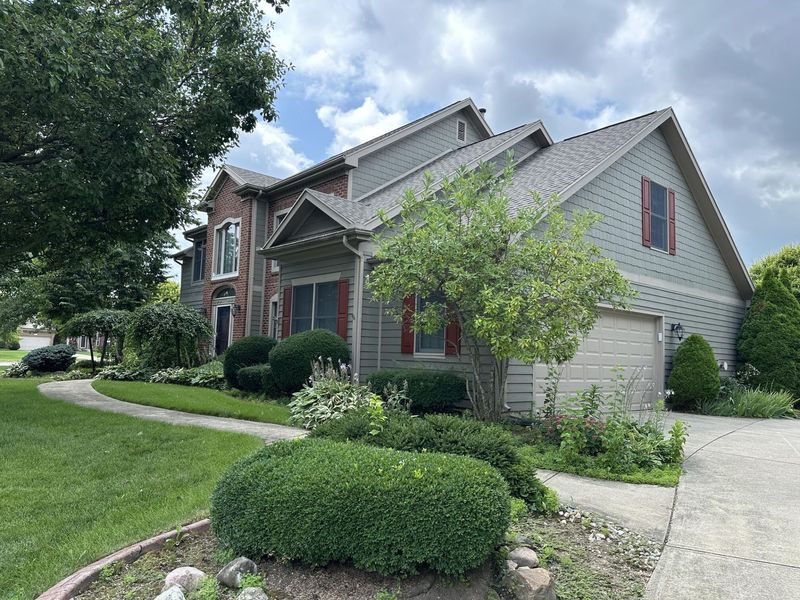 2811 Brittney Lane, Troy, OH 45373 Photo 2