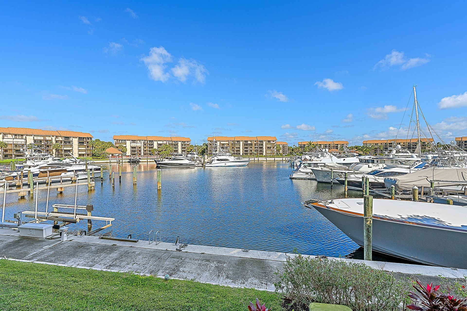 701 Seafarer Circle, Unit 103, Jupiter, FL 33477 Photo