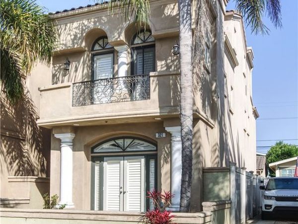 321 9th Street , Huntington Beach, CA 92648