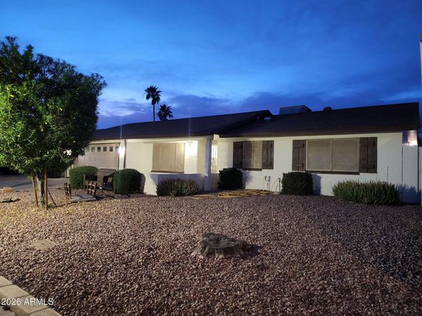 1536 W SACK Drive, Phoenix, AZ 85027