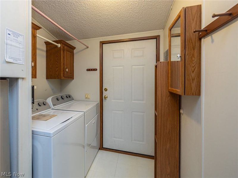 8 Schuberts Alley, Olmsted Township, OH 44138 Photo 10