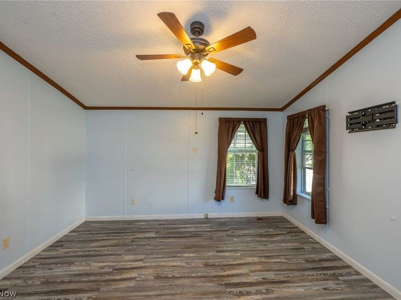 8 Schuberts Alley, Olmsted Township, OH 44138 Photo 12