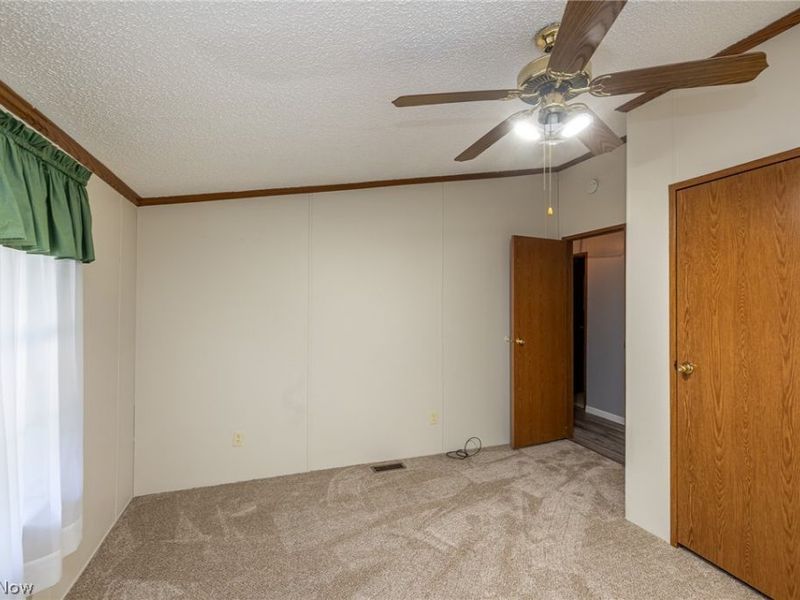 8 Schuberts Alley, Olmsted Township, OH 44138 Photo 23