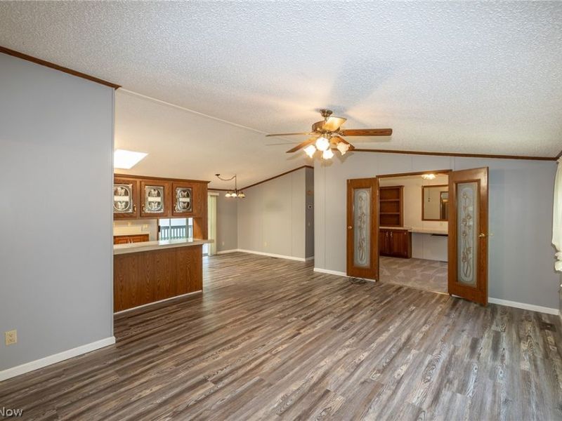 8 Schuberts Alley, Olmsted Township, OH 44138 Photo 3