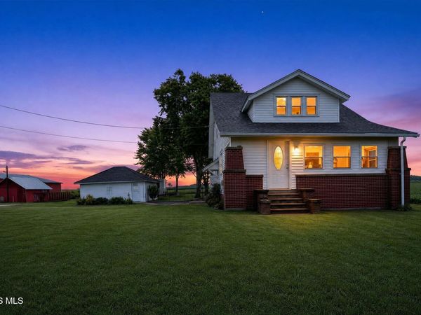 19600 Dunbridge Road, Bowling Green, OH 43402