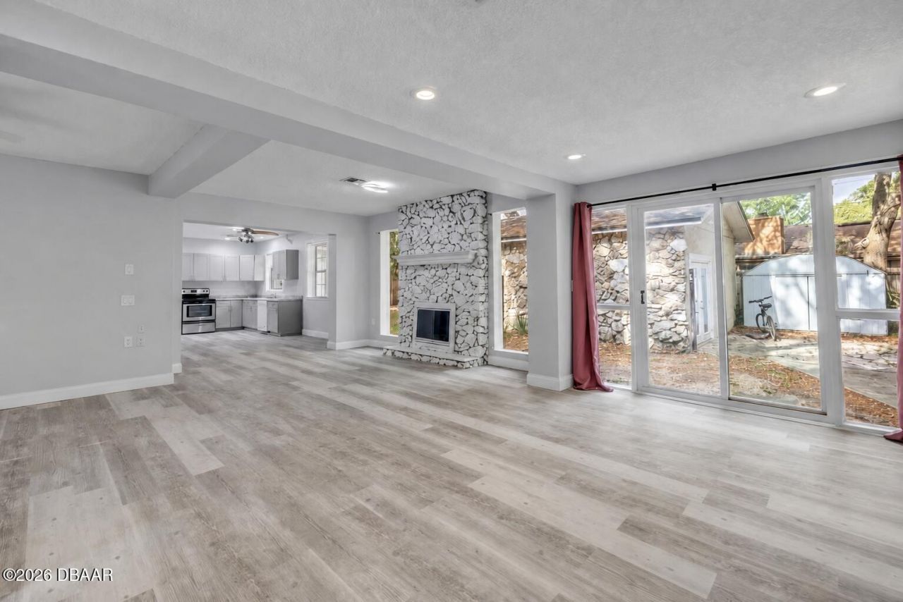 110 E Lauren Court, Fern Park, FL 32730 Photo