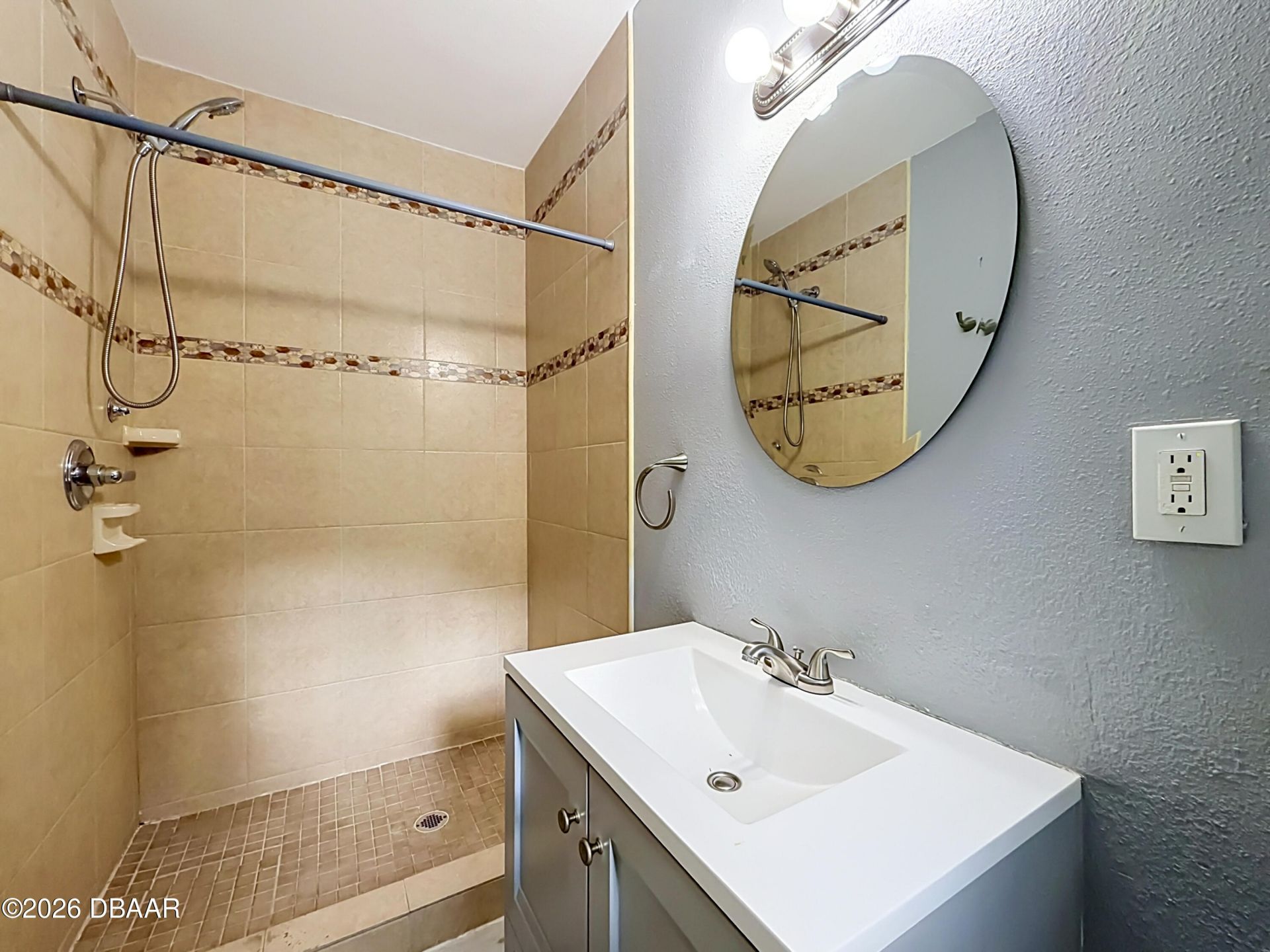 110 E Lauren Court, Fern Park, FL 32730 Photo