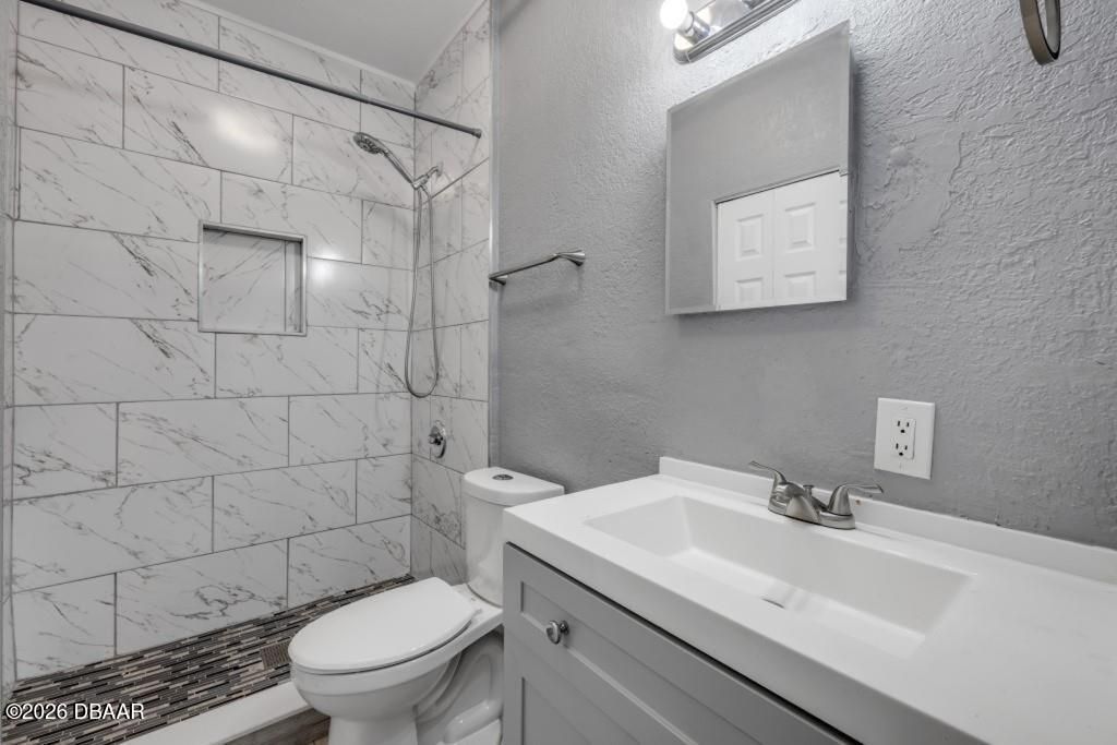 110 E Lauren Court, Fern Park, FL 32730 Photo