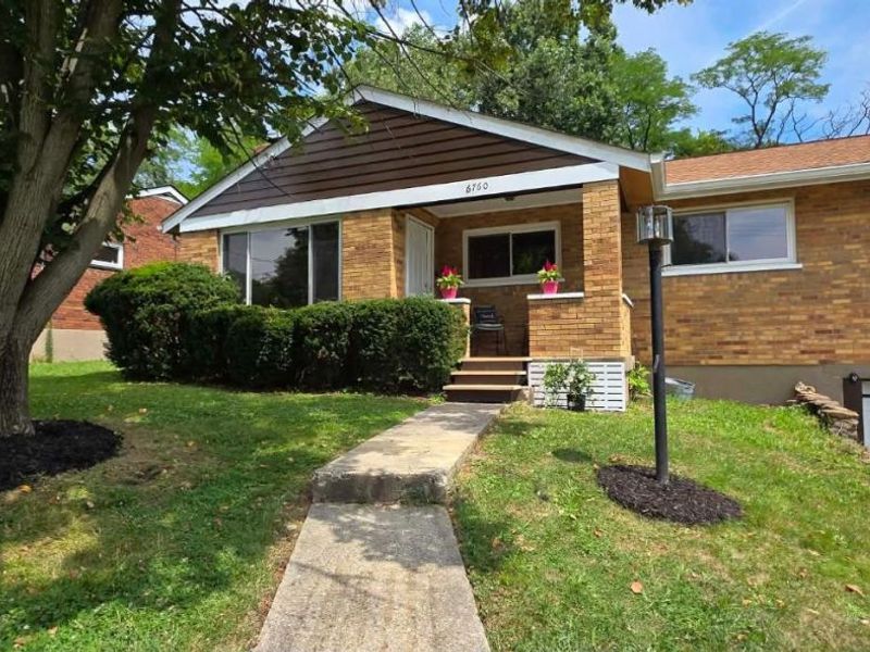 6760 Golfway, Springfield Twp., OH 45239 Photo 1