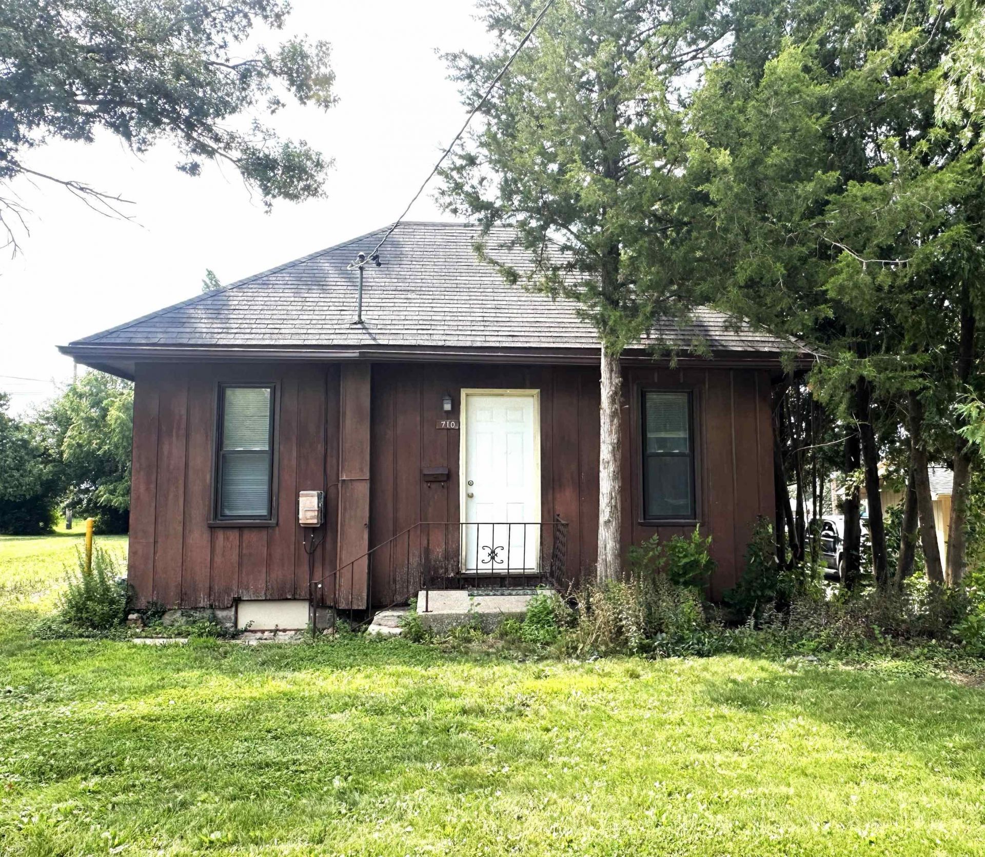 710 SE 2nd Avenue, Oelwein, IA 50662 Main Photo