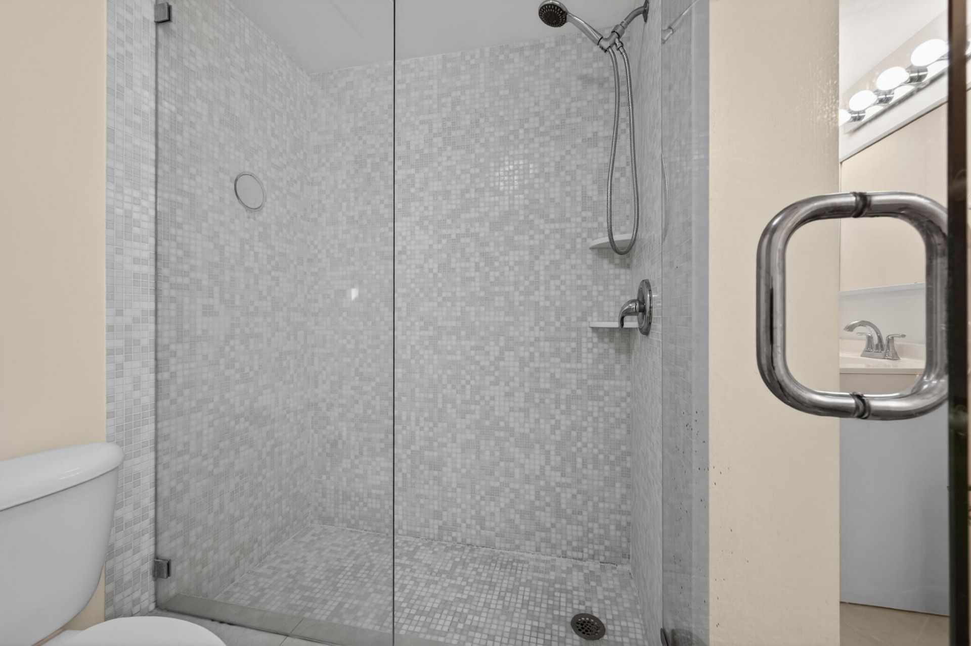 2015 Lavers Circle, Unit 403, Delray Beach, FL 33444 Photo